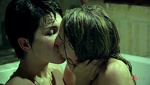 Cadence Lux Forgives Daisy Taylor in Bath