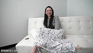 classy minnie boom fingers her juicy pussy