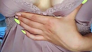 Big ass girl teases herself sensually upon waking