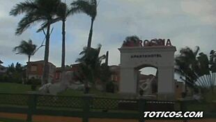 dominican republic sexy street girls hanging out 😎