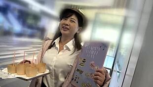 18세 잡지 매춘부 챔프 박히고 페이셜과 크림파이 풀 코스! 😲