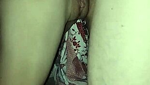 i spied on my employee and we ended up fucking with her big pussy