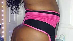 Ebony beauty Naejae proudly displays her sexy big ass for everyone!