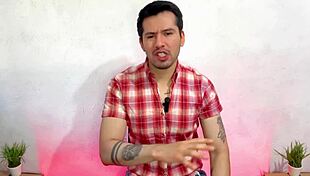 Straight amigo lets gay friend suck his 23cm cock