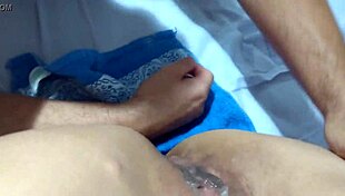old corno cleans creampie from milf wife's pussy in amateur brazilian