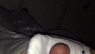 want me to cum on your feet in those white stockings?