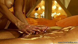 i give massage to big dick milf blonde