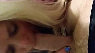 johnny, want some head?