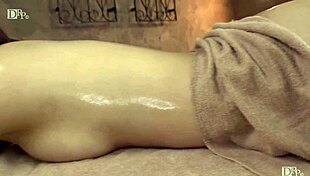 Kanade Mitsuki gets a sensual Japanese blowjob massage, pure bliss!