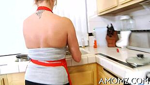 Mature woman tries an exciting game