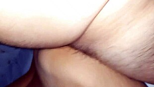 Mojada in Motel Hotel Scene