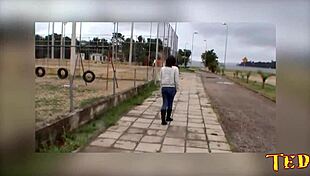 Mulata Nicole Ferreira parties with Ted