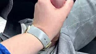 Risky public blowjob while driving in the car