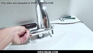 Horny stepmom makes me bust a nut after quickie!