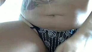 Video chamada com loira