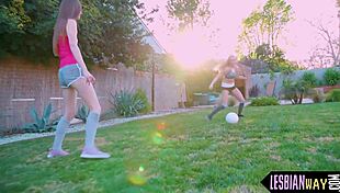 Beautiful Lesbians Spread Legs for Pussy Play