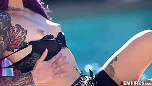 Squirting Flirting With Valerica Steele