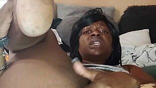 Naejae performs a strip tease before squirting