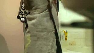 Iranian stepsis with big ass offers wet pussy for schoolwork sex