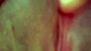 Watch the Indian babe rub her slutty cunt before work!