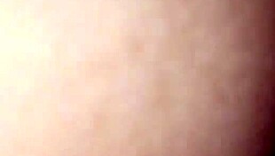 mulher se masturba sozinha com brinquedos 😈