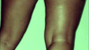 lets see how to penetrate this homemade girl