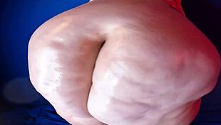 Mama Wants To Play Rough