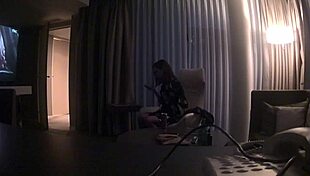 moi et ma petite pute espionnant les vieux