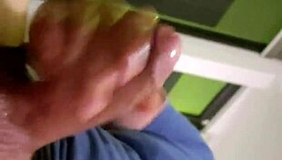 ricos chorros de leche caliente