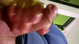 ricos chorros de leche caliente