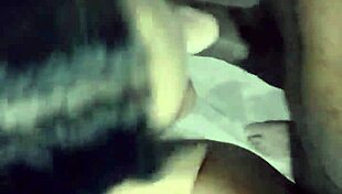 Débora sucks big cock