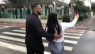 Angel Lima takes Tony Tigrao to the beach