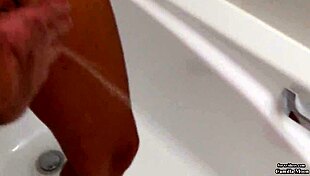 russian slut camilla moon loves pissing and fucking