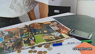 Tip falit lasă prietenul să-i fute ex-prietenă pentru bani