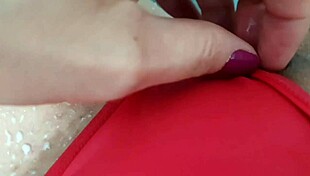 muito leitinho na bucetinha com a rola toda