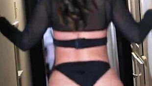 jada stevens sexy milf shows off big ass