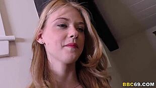 Petite Hannah Hays handles Mandingo's BBC