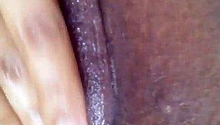 this black girl is finger fucking her pussy so hard, squirting everywhere 😍