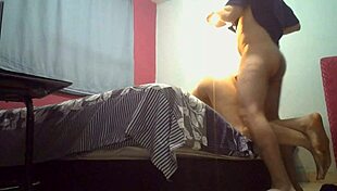 Contrate a la puta de luna la venezolana que cobra barato por su enorme trasero y sus bailes ricos!