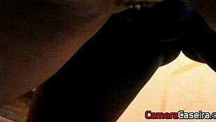 jardineiro negro fodeu minha mae no quintal