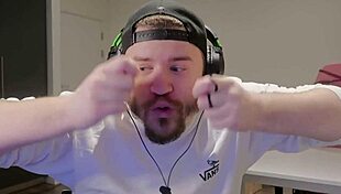 I took down Tsunade and got a wild threesome