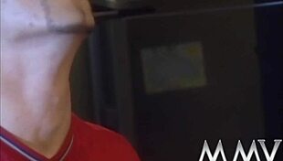 party beauty enjoys retro hardcore with facial and cumshot