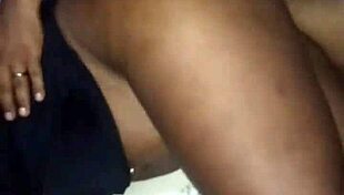 Wow! Fudendo O Cu Da Preta Geladinho Hard!