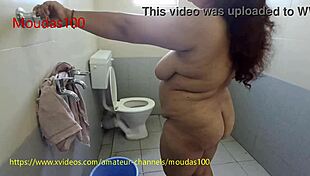 Desi Bengali Housewife Bathing In Juicy Adventure