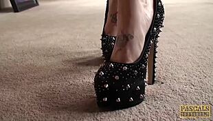 Pascalssubsluts milf trixx gets dicked in doggystyle