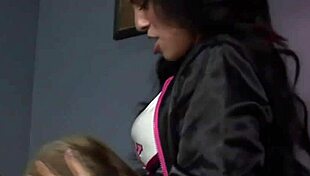 Hey, that tgirl is getting her asshole rimmed so good