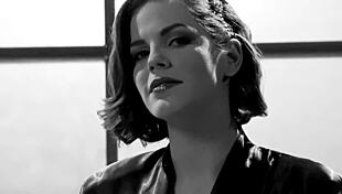 Bobbi S masturbates in corset and stockings 😘 so sexy!