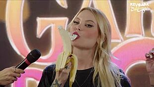 Who Has The Deepest Throat?!