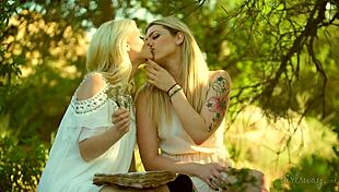 occultist lesbians dahlia sky and charlotte stokely lick each other