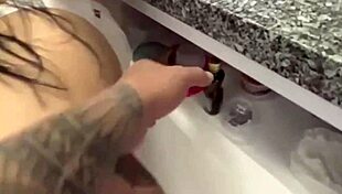 Neighbor fucks latina babe.